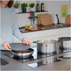 Kuhn Rikon Smart & Compact Abgiesssieb/Spritzschutz -Küchenorganisation Verkäufe 211 Smart and Compact ip18 web