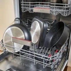 Zyliss Geschmiedete Aluminium-Pfanne, Antihaftbeschichtung,20 Cm 19 Zyliss Geschmiedete Aluminium-Pfanne, Antihaftbeschichtung,20 Cm -Küchenorganisation Verkäufe 220 E980063U E980064U E980107U E980065U E980069U E980067U Lifestyle