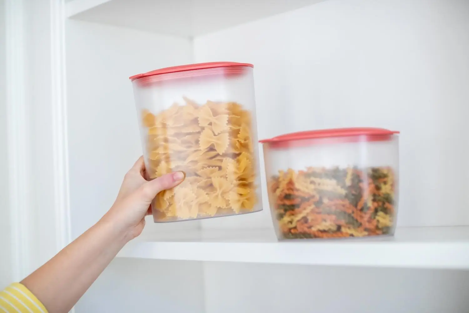 Koziol Vorratsdose CONNECT OVAL In Coral 5 Koziol Vorratsdose CONNECT OVAL In Coral – Bild 3