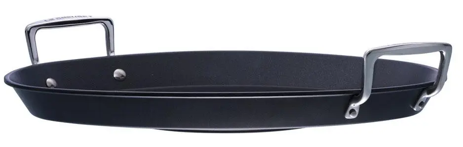Le Creuset Aluminium-Antihaft-Pfanne Oval, 40 Cm 4 Le Creuset Aluminium-Antihaft-Pfanne Oval, 40 Cm – Bild 2