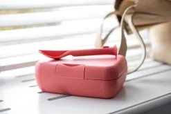 Koziol Lunch Box Candy Ready Mit Besteck-Set In Coral 9 Koziol Lunch Box Candy Ready Mit Besteck-Set In Coral -Küchenorganisation Verkäufe 7272 CANDY READY 704 box 6