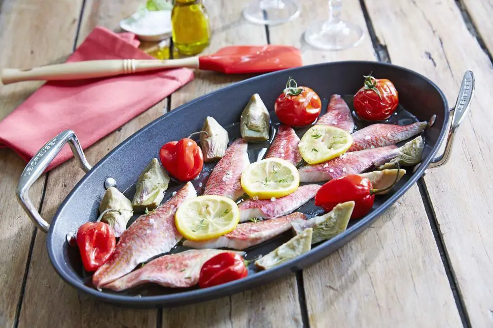 Le Creuset Aluminium-Antihaft-Pfanne Oval, 40 Cm 5 Le Creuset Aluminium-Antihaft-Pfanne Oval, 40 Cm – Bild 3