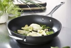 Le Creuset Aluminium-Antihaft-Pfanne Hoch -Küchenorganisation Verkäufe Aluminium Antihaft 8 klein l