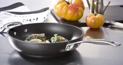 Le Creuset Aluminium-Antihaft-Pfanne Hoch -Küchenorganisation Verkäufe Aluminium Antihaft 9 klein l