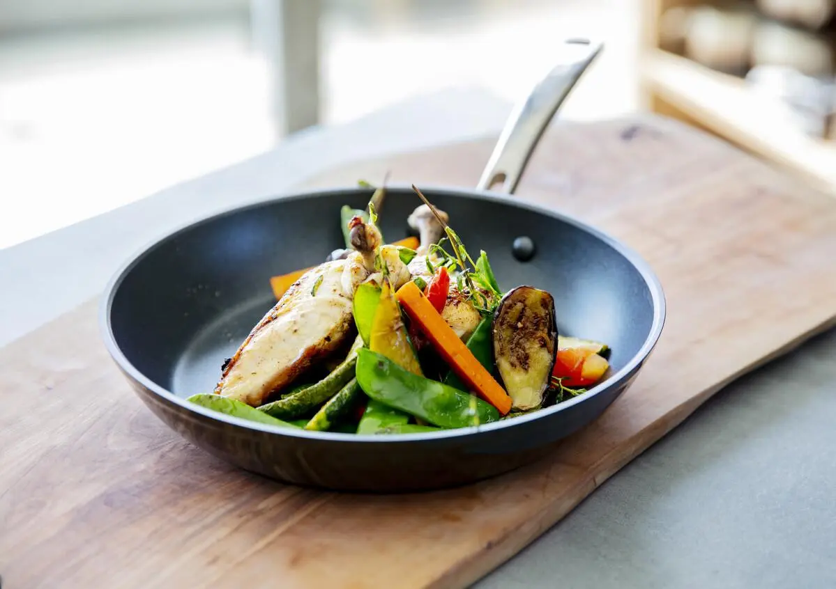 KitchenAid Antihaft-Bratpfanne, 2er-Set 7 KitchenAid Antihaft-Bratpfanne, 2er-Set – Bild 5