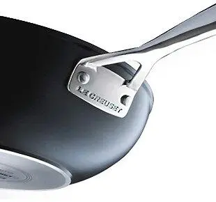 Le Creuset Aluminium-Antihaft Wok-Pfanne 9 Le Creuset Aluminium-Antihaft Wok-Pfanne – Bild 7