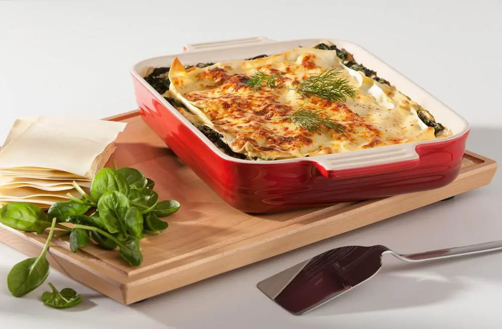 Le Creuset Auflaufform Tradition, Rechteckig In Kirschrot 4 Le Creuset Auflaufform Tradition, Rechteckig In Kirschrot – Bild 2