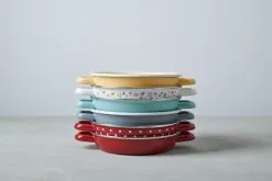 Riess Emaille Riess Servierpfanne Aus Emaille In Goldgelb 9 Riess Emaille Riess Servierpfanne Aus Emaille In Goldgelb -Küchenorganisation Verkäufe RIESS AMBIENTE CLASSIC Eierpfanne 01 highres